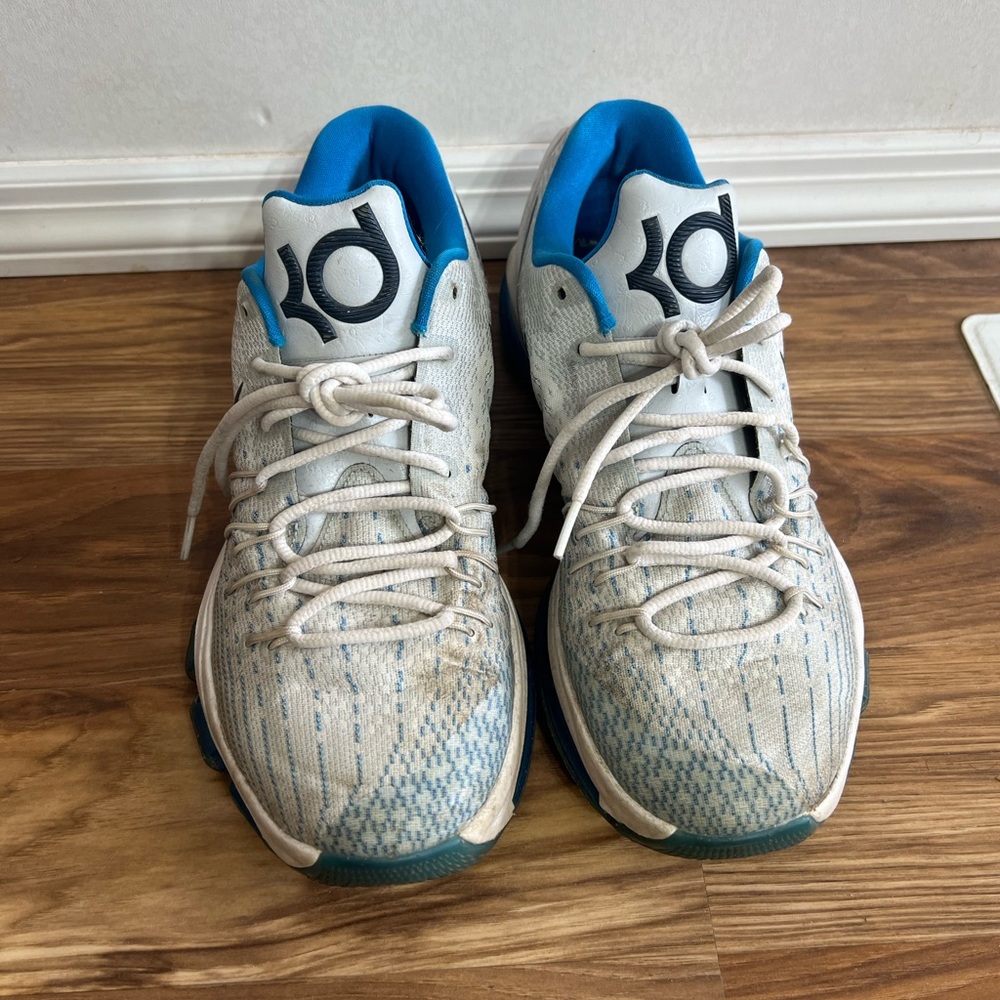 KD 8s low tops size 11